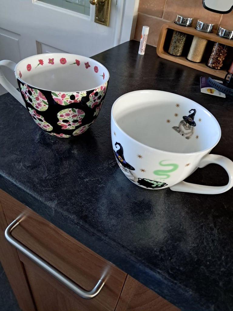 Halloween mugs