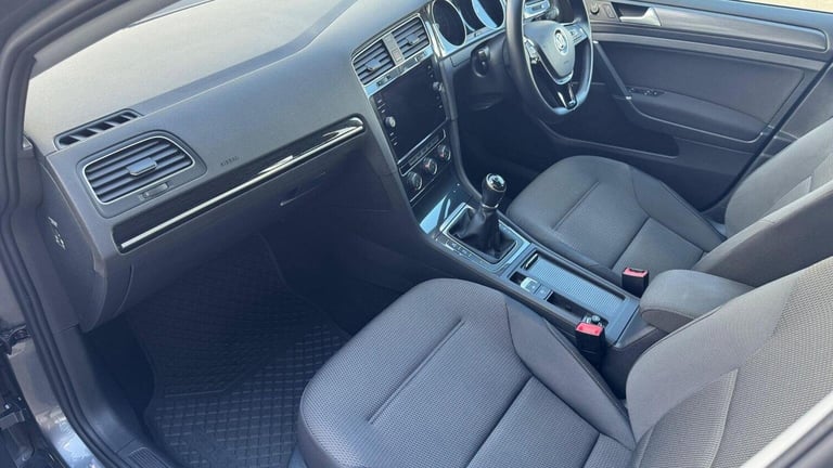 VOLKSWAGEN GOLF 1.5 TSI EVO SE Nav Euro 6 (s/s) 5dr 2018