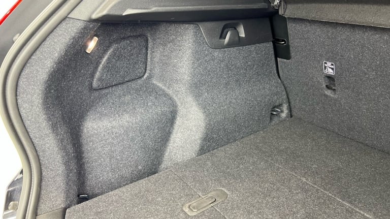 2025 Volvo XC40 Black Edition Plus, B3 Mild hybrid, Petrol (Rear Camera, BLIS) Estate Petrol Auto...
