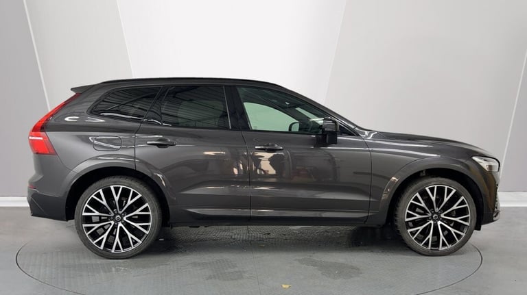 2021 Volvo XC60 B6 R-Design PRO AWD Mild Hybrid(22'Alloys, Harman Kardon, Panroof, Carplay) Estat...