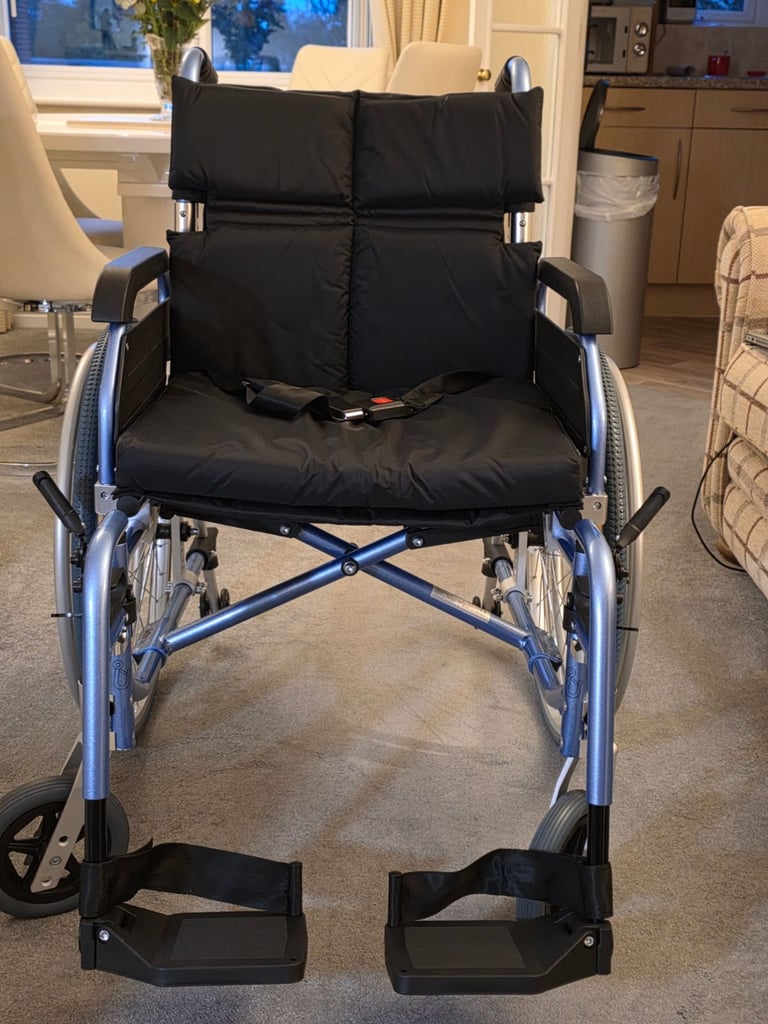 Aktiv X5 Wheelchair Self Propelled Wheelchair - 4 weeks old