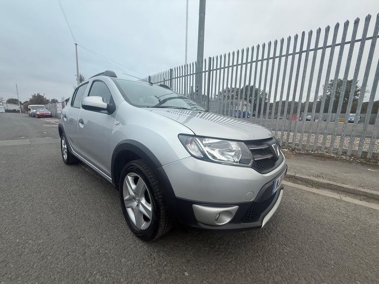 2014 Dacia Sandero Stepway 0.9 TCe Laureate Euro 5 5dr HATCHBACK Petrol Manual