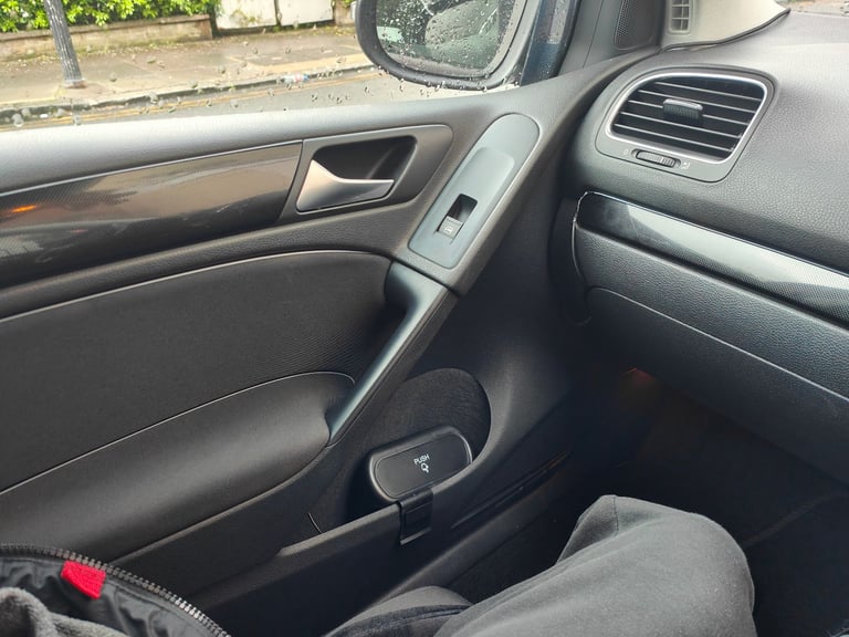 Volkswagen GOLF Hatchback 2009 Automatic 1390 (cc) 5 doors MK6 VW Golf HPI Clear