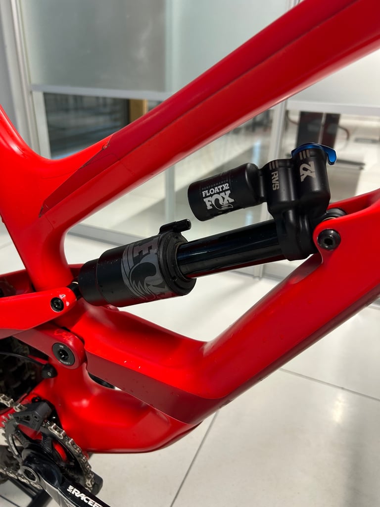 YT Capra CF Pro Full Suspension Mountain Bike Men’s MTB Large 