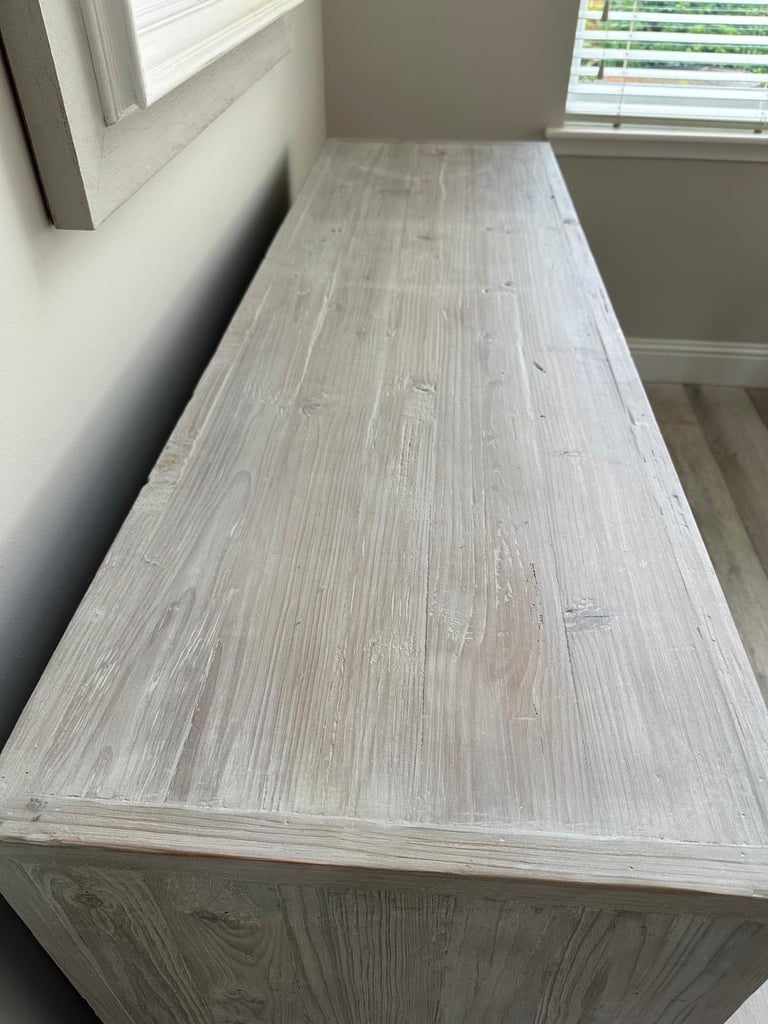White washed sideboard 