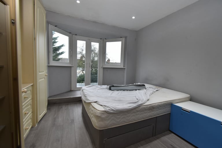 5 bedroom house in London, NW11
