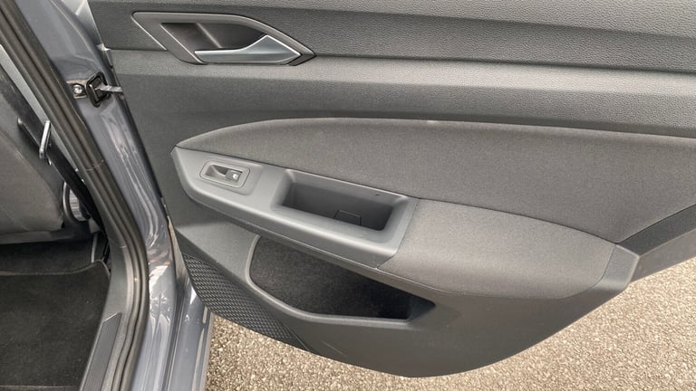 2021 Volkswagen Golf 1.5 TSI Life 5dr Petrol Hatchback Hatchback Petrol Manual