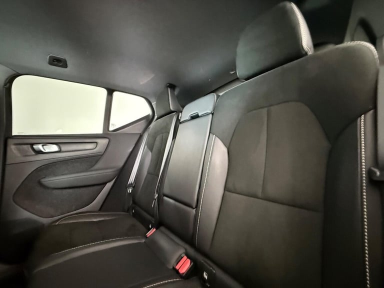 2021 Volvo XC40 1.5h T5 Twin Engine Recharge 10.7kWh R-Design Auto Euro 6 (s/s) 5dr ESTATE PETROL...