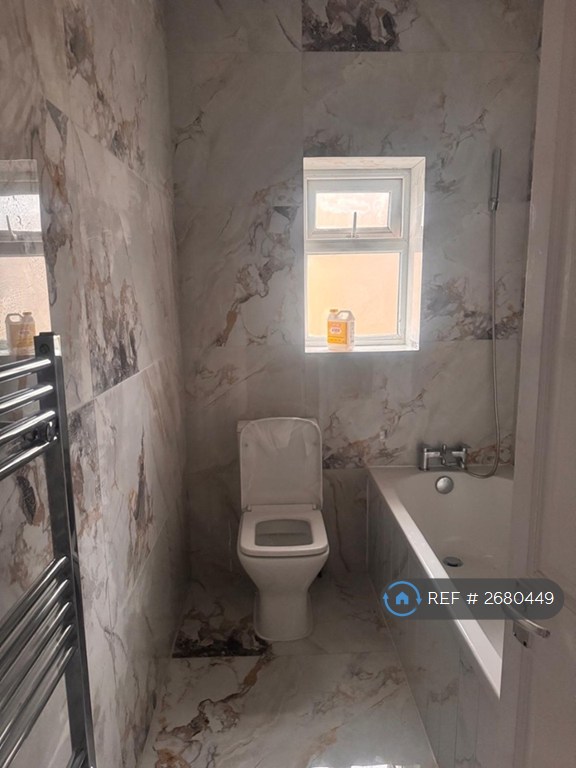 3 bedroom house in Acres Street, Bradford, BD21 (3 bed) (#2680449)