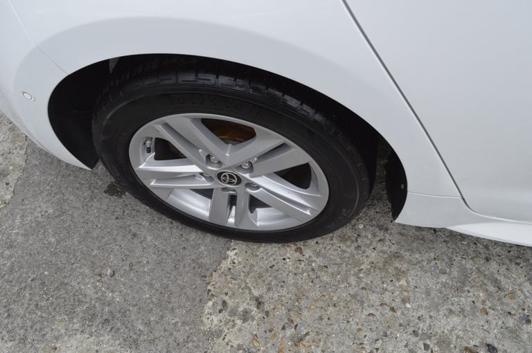2021 Toyota Corolla 1.8 VVT-i Hybrid Icon Tech 5dr CVT ONE 2021 OWNER SAT NAV HATCHBACK Petrol/El...