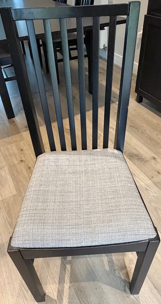 Ikea Hemnes extendable dining table and 6 chairs