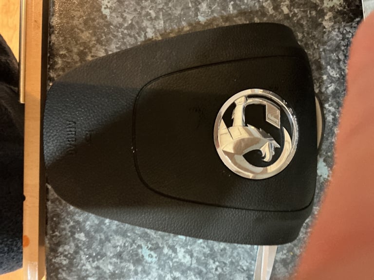 Astra J Airbag  Came out of 2014 car Can Post