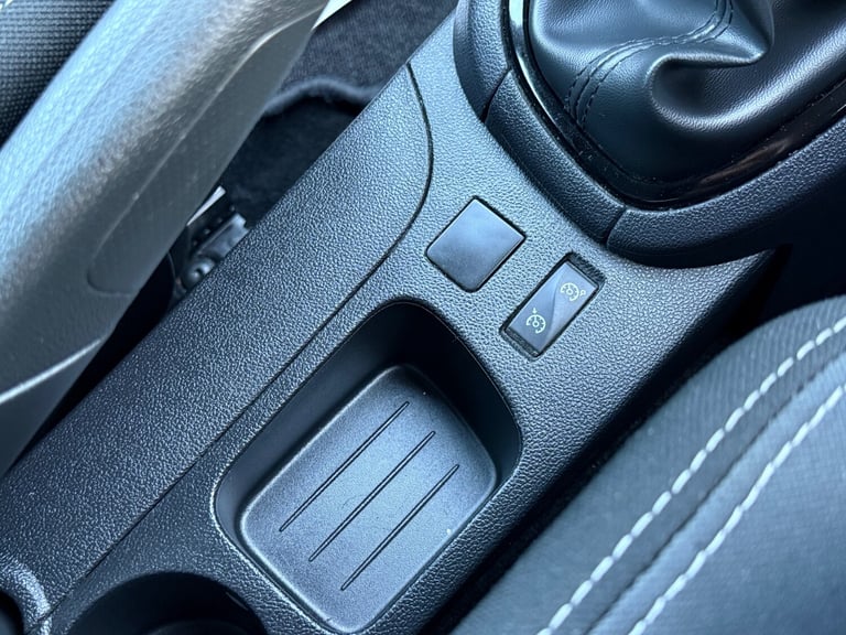 RENAULT CLIO 0.9 TCE 75 PLAY 5 DOOR BLACK EURO 6 2019