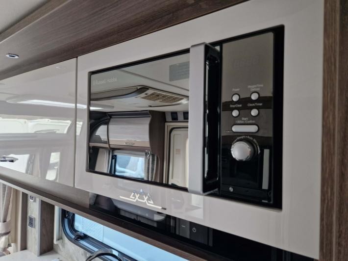 2022 Coachman Lusso II Used Caravan