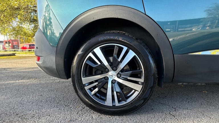 2020 Peugeot 5008 1.2 PureTech Allure SUV 5dr Petrol Manual Euro 6 (s/s) (130 ps) SUV Petrol Manual