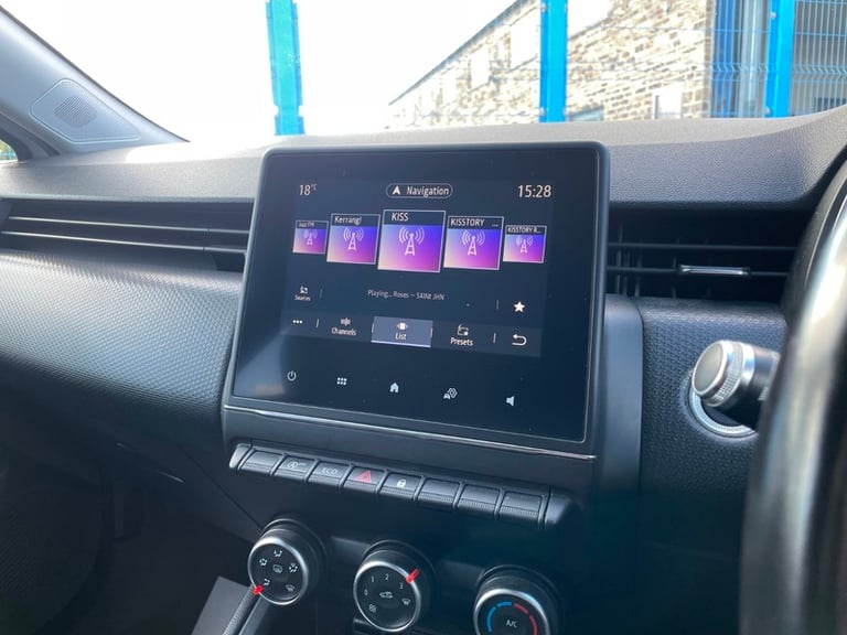 2020 Renault Clio ICONIC 1.5 DCI HATCHBACK Diesel Manual