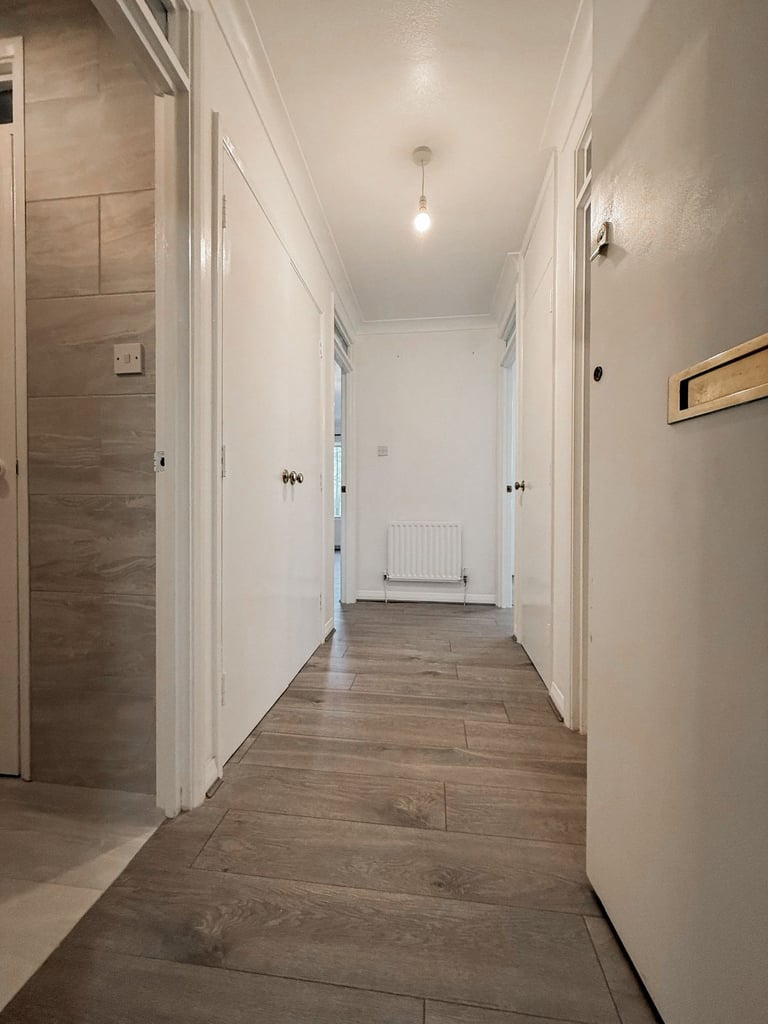 One-Bedroom Flat Spacious. Sutton. SM2 