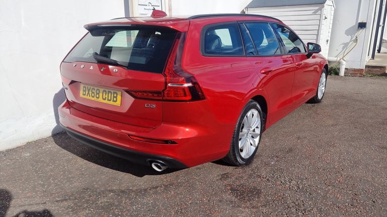 2018 Volvo V60 2.0 D3 Momentum Euro 6 (s/s) 5dr ESTATE Diesel Manual