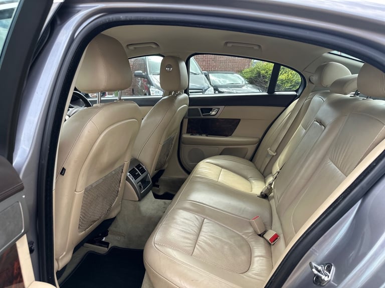 JAGUAR XF 3.0d V6 Premium Luxury