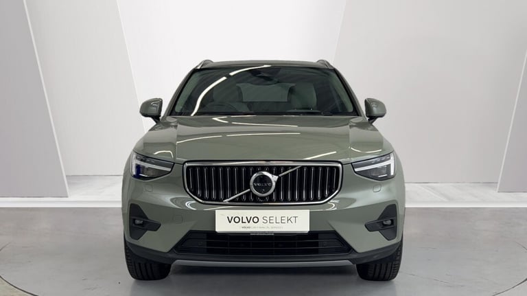 2024 Volvo XC40 Ultra, B3 Mild hybrid, Petrol, Bright (Blond Leather, Panoramic Sunroof) Estate P...