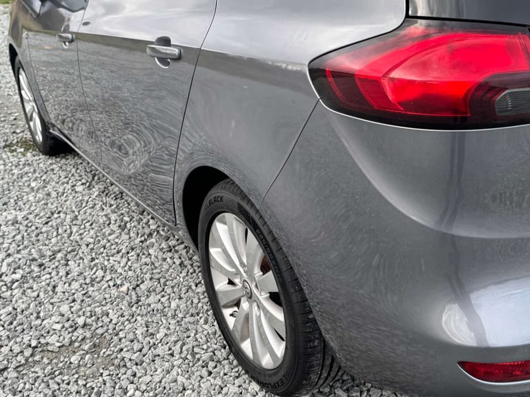 2017 Vauxhall Zafira Tourer 1.4 Zafira Tourer Design T 5dr MPV Petrol Manual