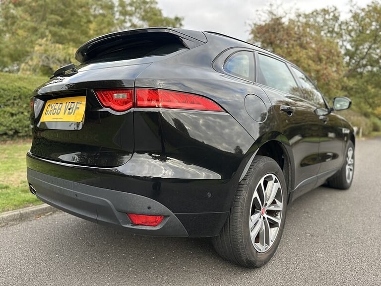 2018 Jaguar F-Pace 2.0d [163] R-Sport 5dr ESTATE DIESEL Manual