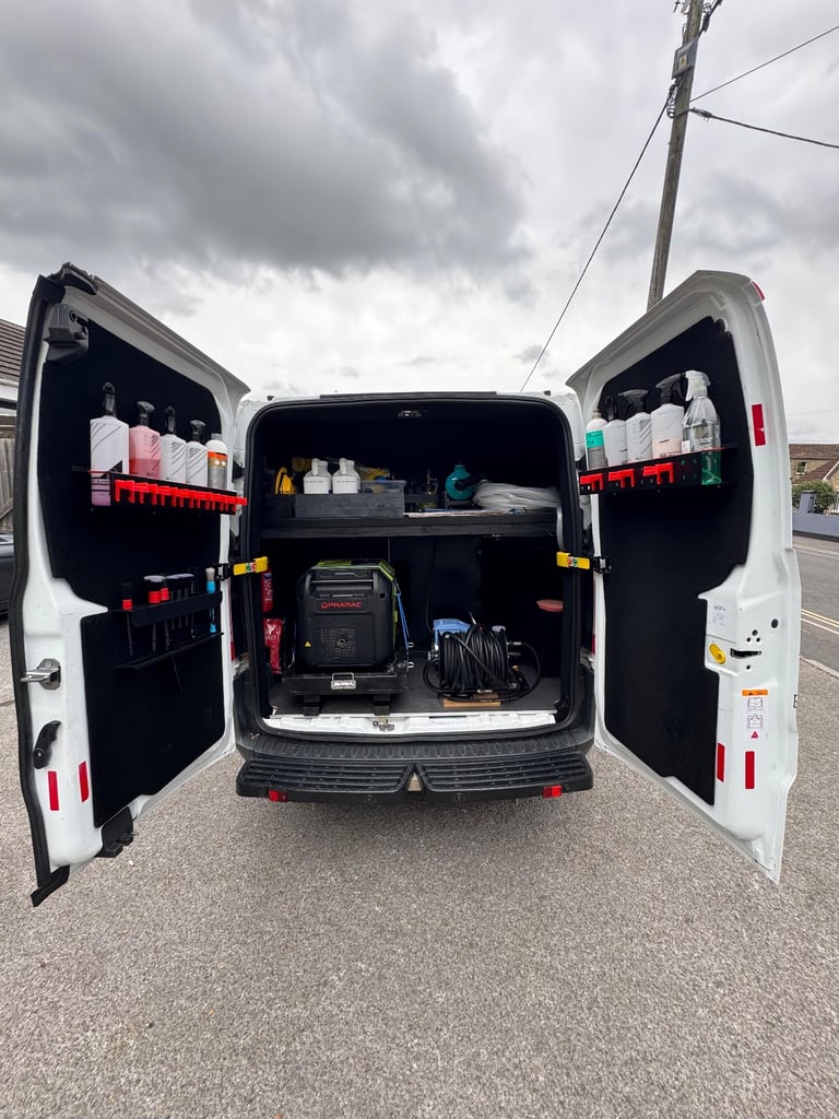 Mobile detailing Van Ford, TRANSIT CUSTOM, Panel Van, 2016, Manual, 1996 (cc)