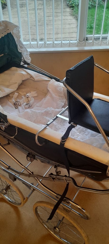 Silver cross coach built pram