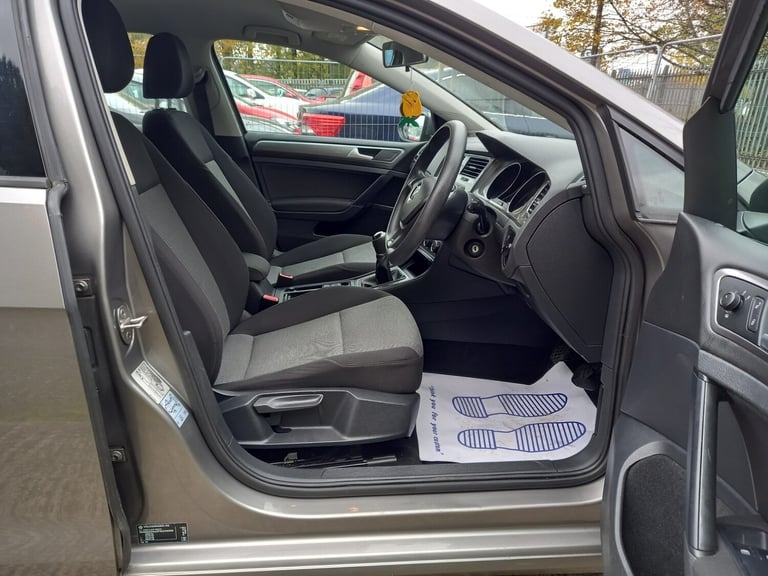 2015 Volkswagen Golf 1.6 TDI 105 S 5dr HATCHBACK Diesel Manual