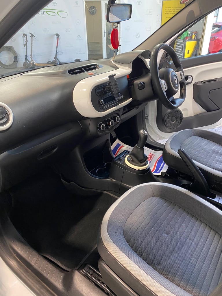 2016 Renault Twingo 1.0 SCe Play Euro 6 5dr HATCHBACK Petrol Manual