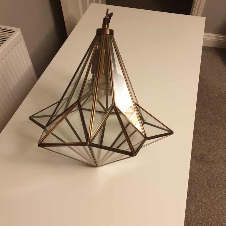 Ceiling pendant light