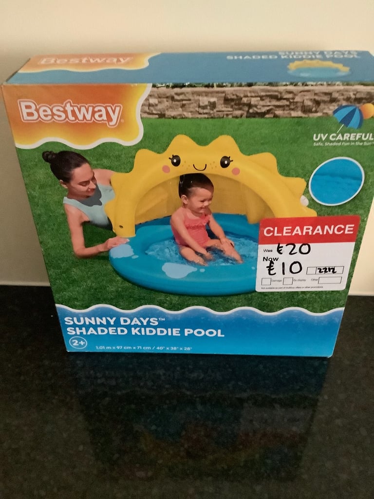 Child’s paddling pool