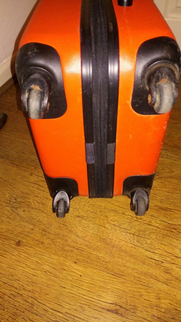 HEYS ORANGE LUGGAGE HARD SMALL CABIN SUITCASE
