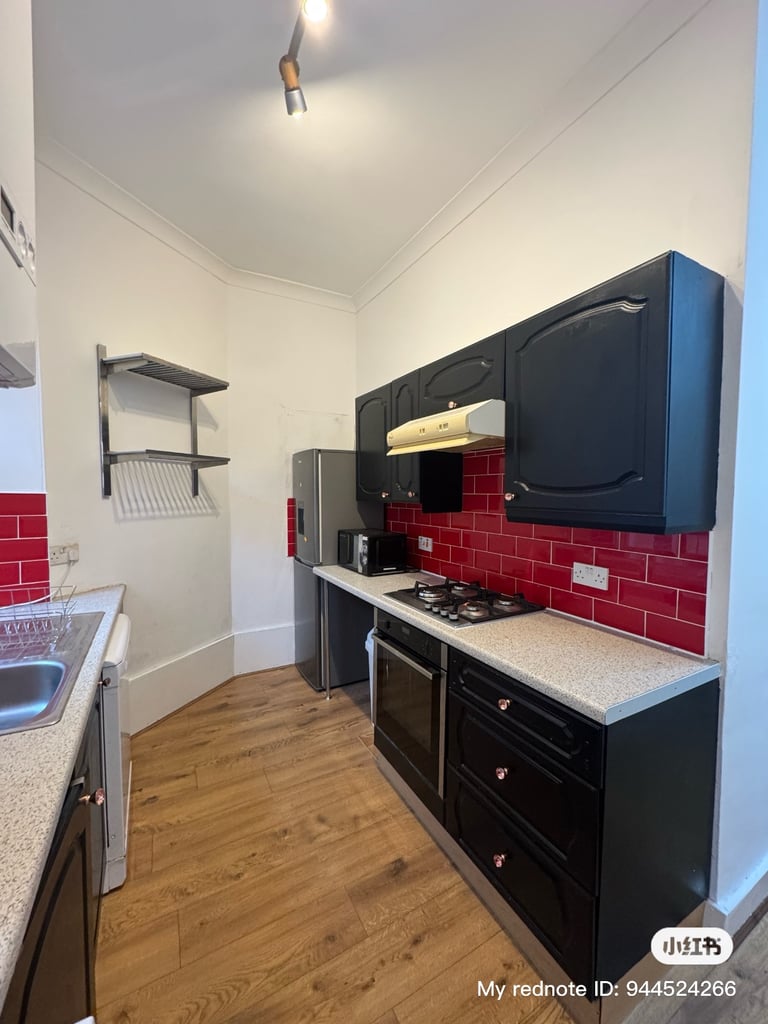3 bedroom flat in Norval Street, Partick, West End, Glasgow, G11 7RX