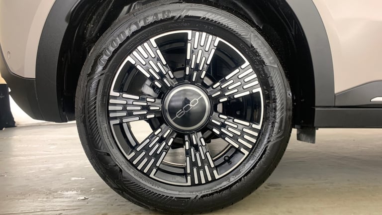 2024 Fiat 600 1.2 MHEV SUV 5dr Petrol Hybrid e-DCT Euro 6 (s/s) (100 ps) SUV Hybrid Automatic