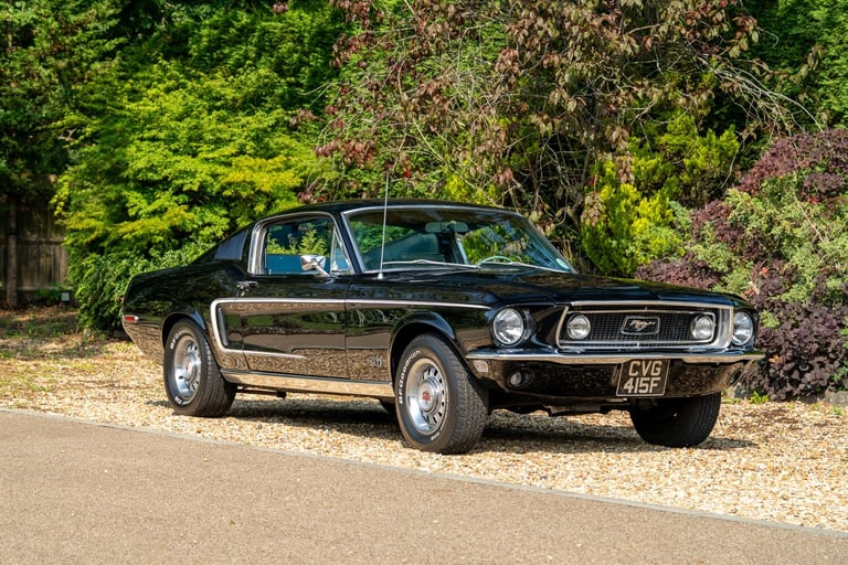 image for 2022 Ford Mustang 390 cu 6.3 litre  V8 GT Fastback  Coupe Petrol Manual