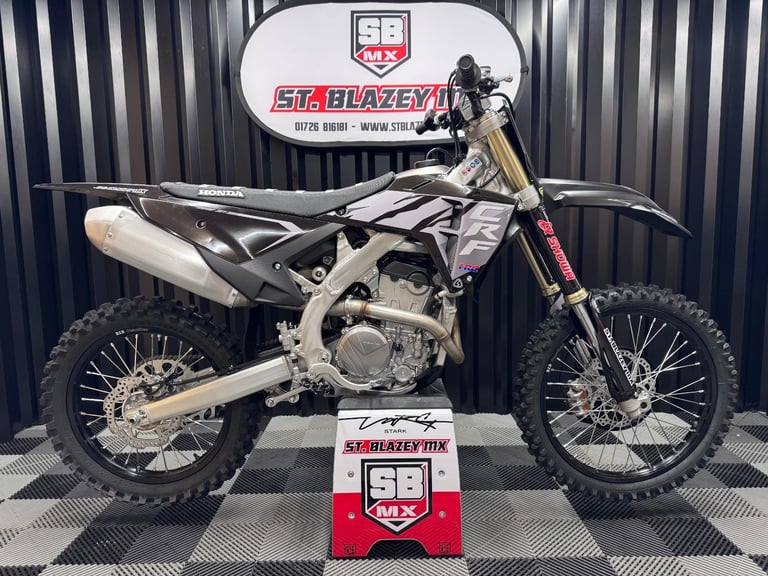 BRAND NEW HONDA CRF 250 RS BLACK EDITION MOTO-X BIKE