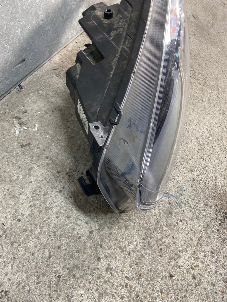 Ford Transit Mk8 passenger headlight 2019 - 2024 