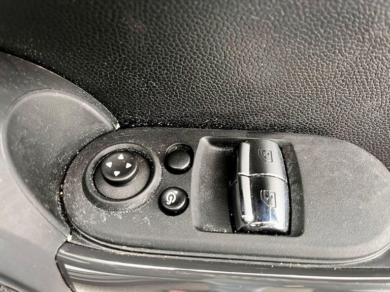 2018 MINI Hatch 1.5 Cooper D Euro 6 (s/s) 3dr HATCHBACK Diesel Manual