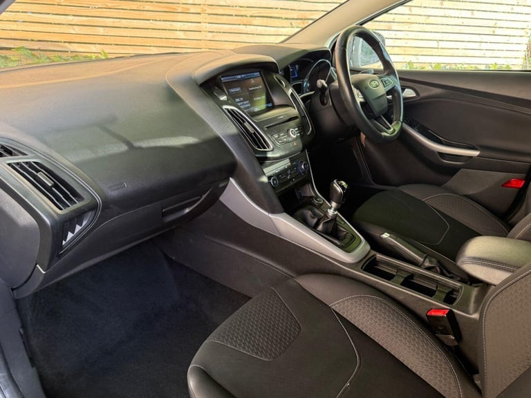 2016 Ford Focus 1.0T EcoBoost Zetec Hatchback 5dr Petrol Manual Euro 6 (s/s) (125 ps) 12 MO HATCH...