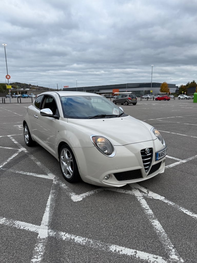 Alfa Romeo, MITO, Hatchback, 2013, Manual, 1598 (cc), 3 doors