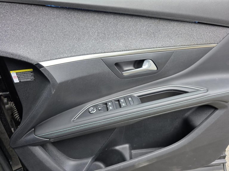 2023 Peugeot 5008 1.2 MHEV Allure Premium + e-DSC Euro 6 (s/s) 5dr HATCHBACK Petrol/Electric Hybr...