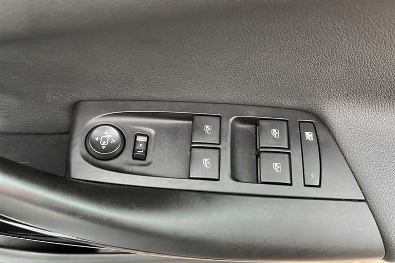 2019 Vauxhall Astra 1.4T 16V 150 Griffin 5dr HATCHBACK PETROL Manual