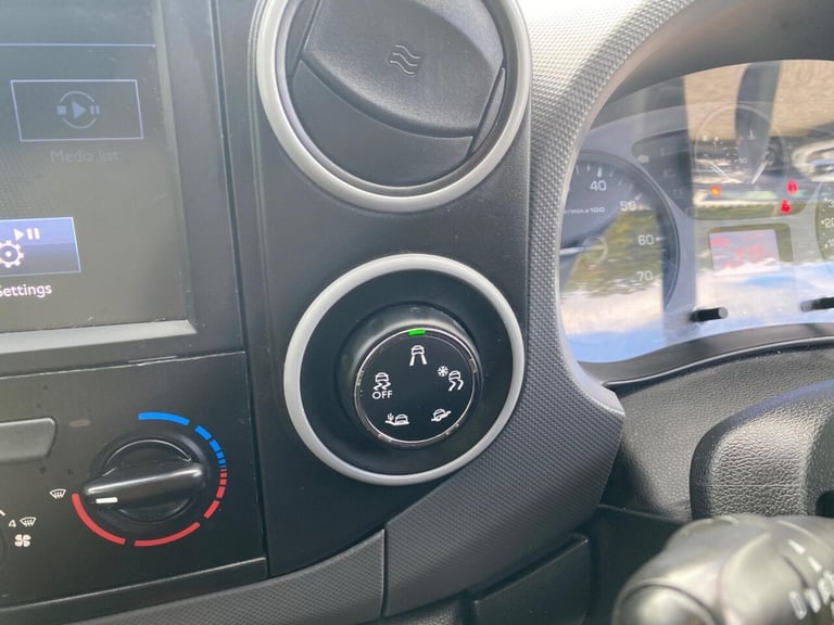 2018 Peugeot Partner 850 1.6 BlueHDi 100 Professional Van ATV PANEL VAN DIESEL Manual