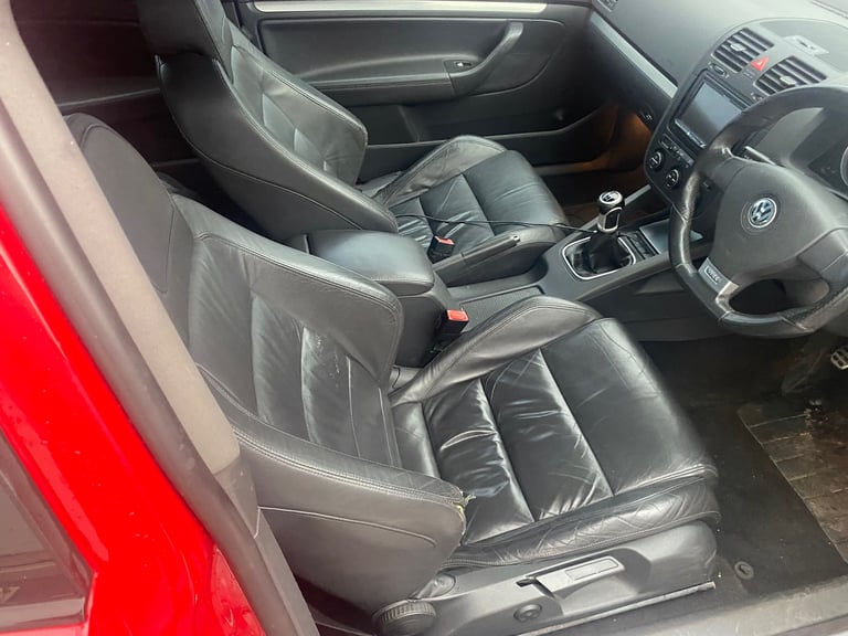 Volkswagen golf gti 2.0 tfsi 200 full year mot 