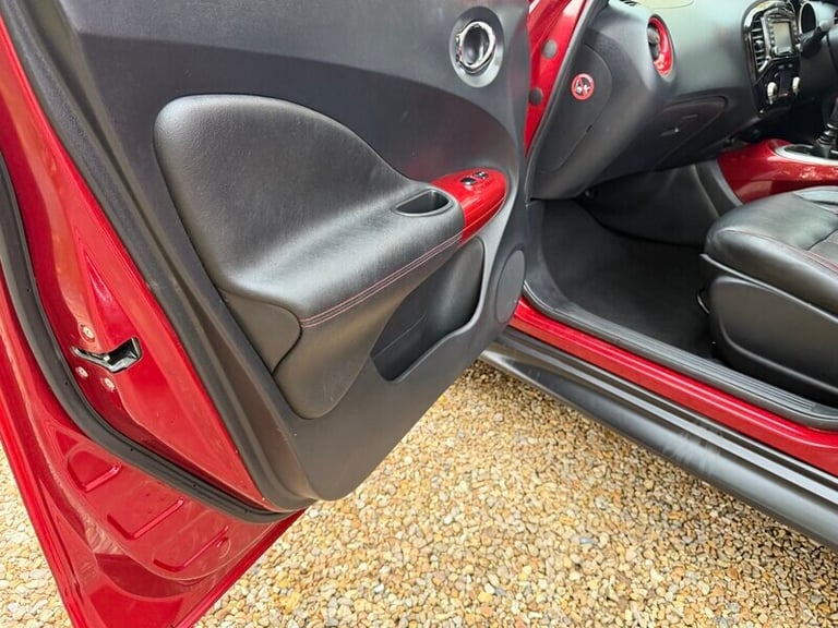  Nissan Juke 1.5 JUKE Tekna DCI 5dr SUV Diesel Manual