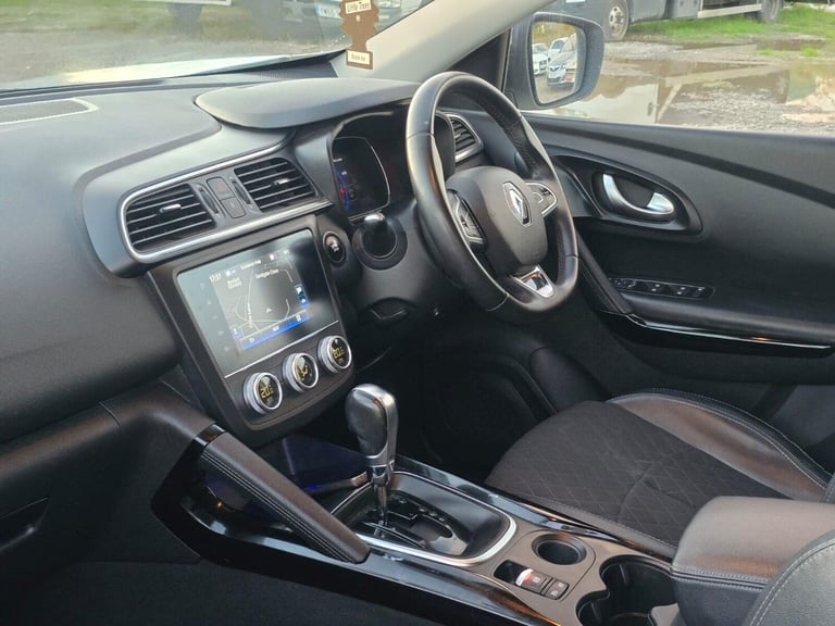 2019 Renault Kadjar 1.3 TCe Iconic SUV 5dr Petrol EDC Euro 6 (s/s) (140 ps) SUV Petrol Automatic