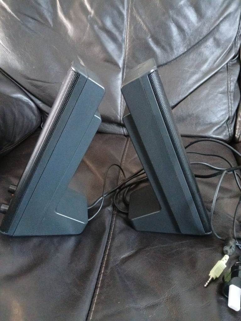 Full hp Desktop Computer PC Set Up including monitor ,printer & speakers