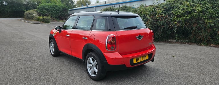 2011 MINI Countryman 1.6 Cooper 5dr HATCHBACK Petrol Manual
