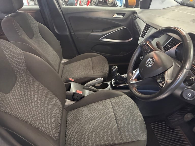  Vauxhall Crossland X 1.2 SE Nav 5dr Petrol